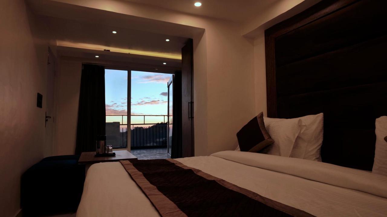 Hotel Brite Star Mussoorie Esterno foto