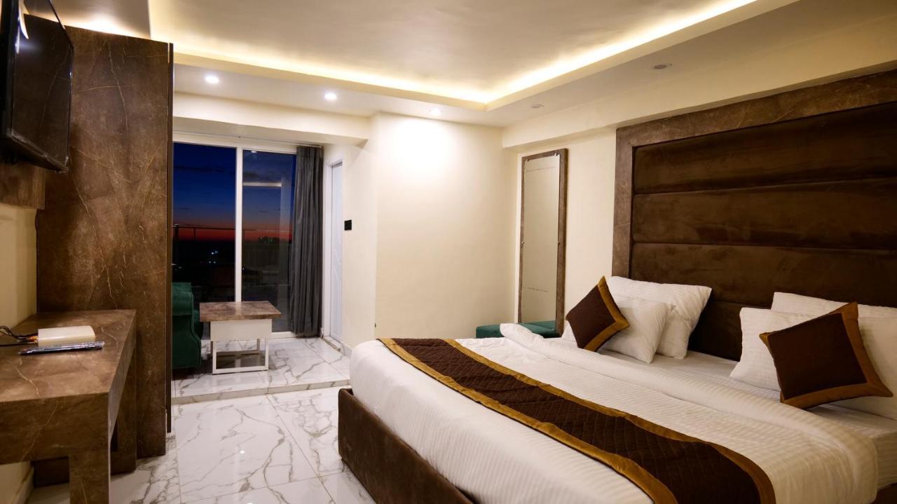 Hotel Brite Star Mussoorie Esterno foto